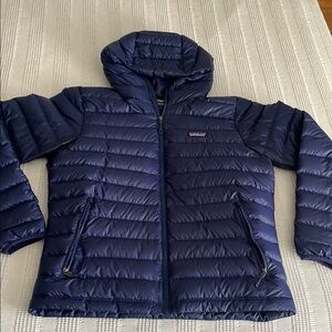 Patagonia Down Navy Men’s Medium Hoodie